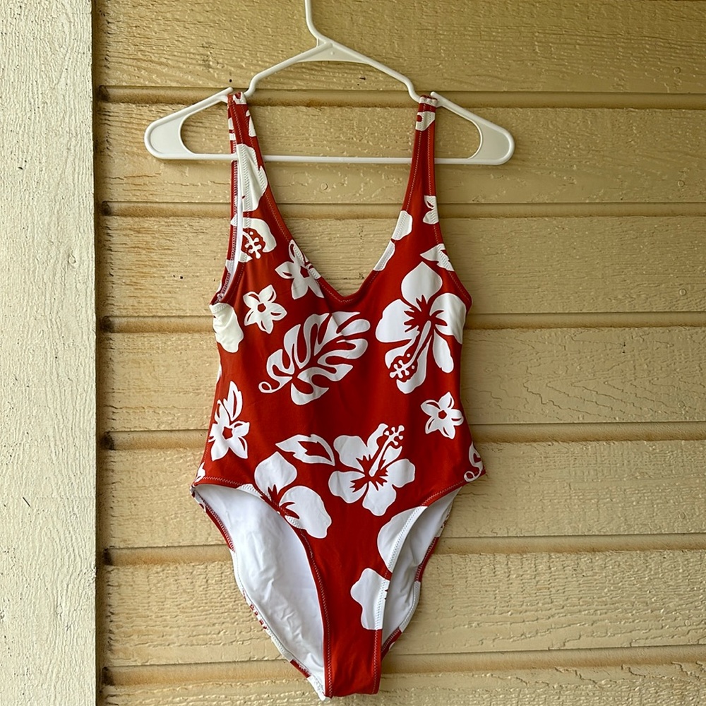 Ele Swims One Piece